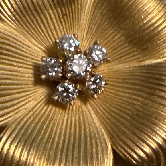 18 KT Tiffany & Co. Diamond Gold Dogwood Flower Brooch Convert to a Pend… - Picture 3 of 6
